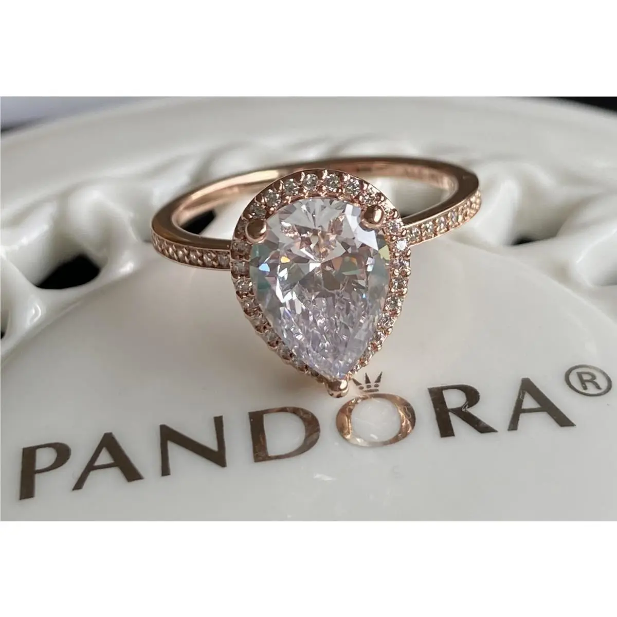 Pandora Rose Sparkling Teardrop Halo Ring 186261CZ