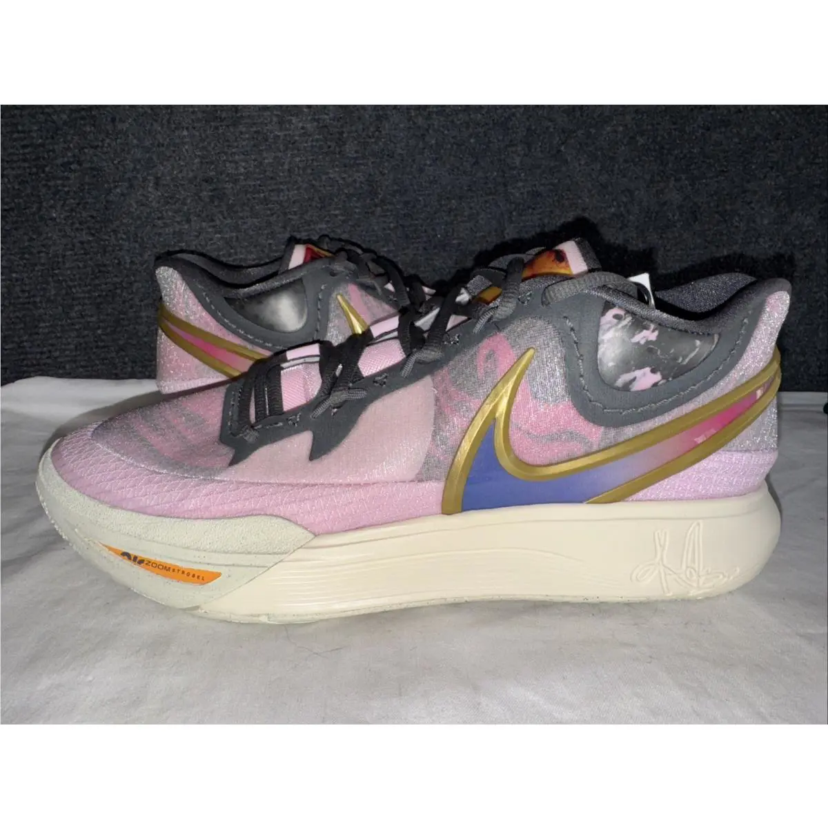Nike shoes - KYRIE 8 - KYRIE - pink/Multicolor, /Size: Multicolor/10 0