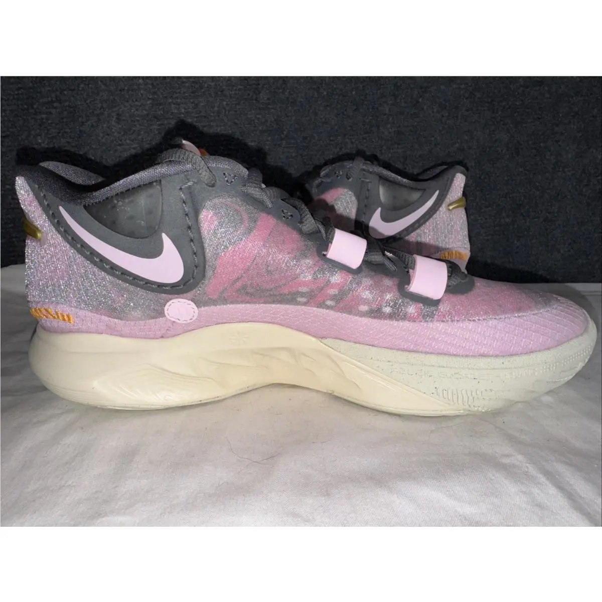 Nike shoes - KYRIE 8 - KYRIE - pink/Multicolor, /Size: Multicolor/10 1