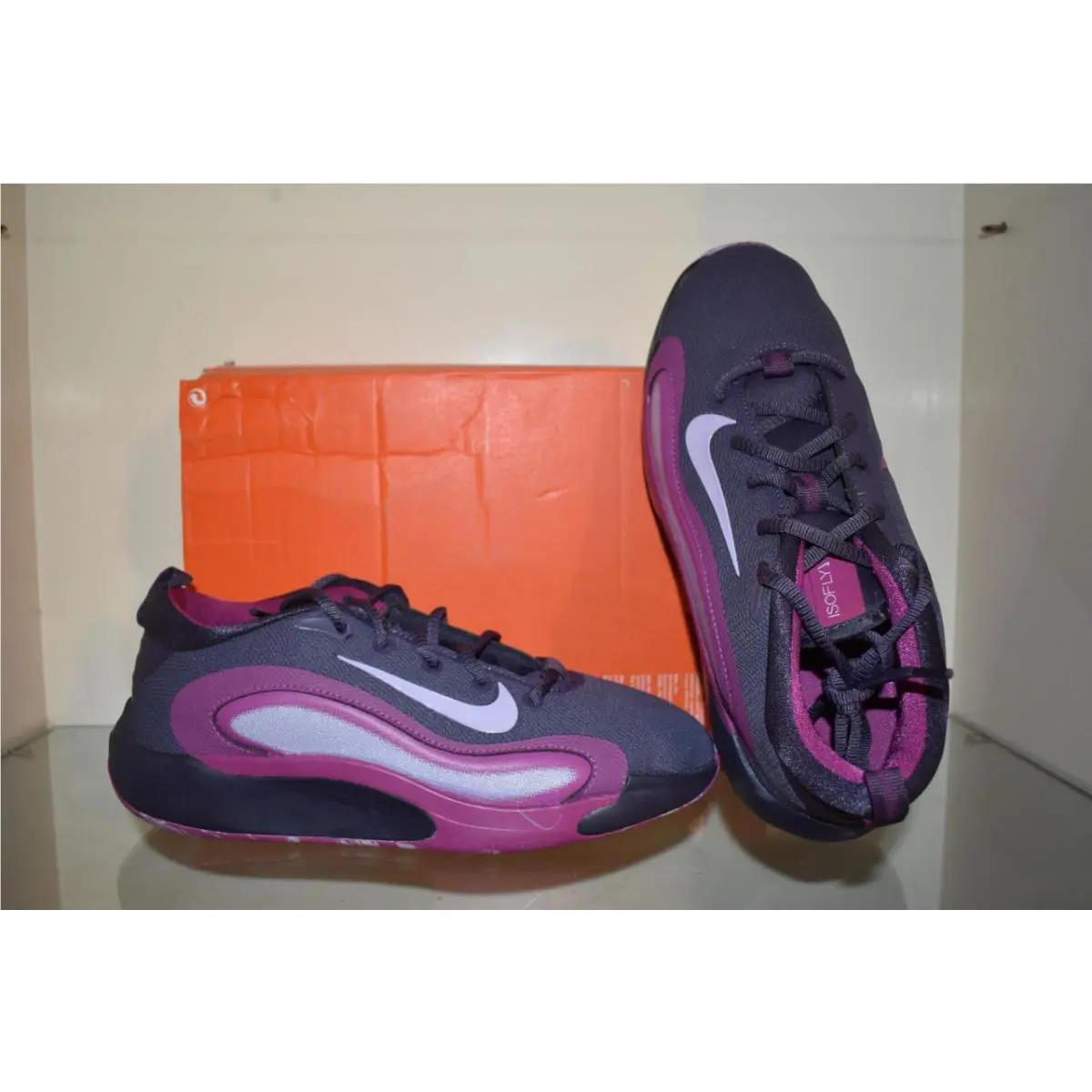 Nike shoes - Nike IsoFly Hydrangeas - IsoFly Hydrangeas - FN4384 500 - Purple 0
