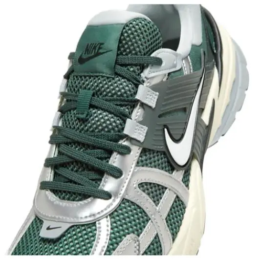 Nike shoes - Nike V2K Run - Run - HJ4497-300 - Vintage Green/Vintage Green 1