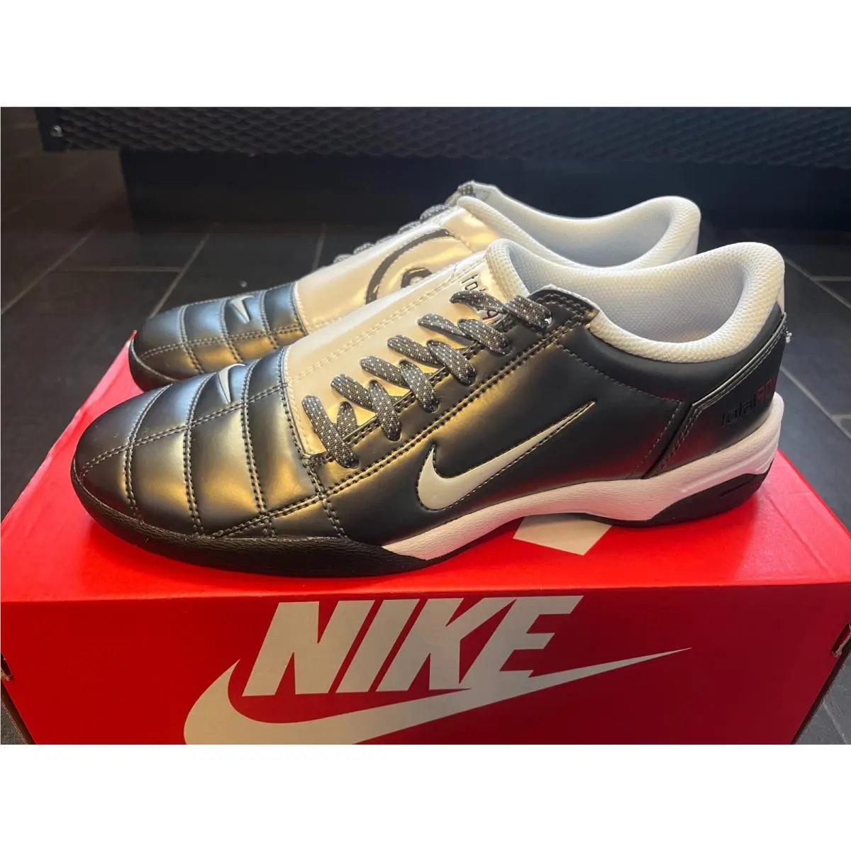Size 9-11 - Nike Total 90 3 SP Light Graphite Men