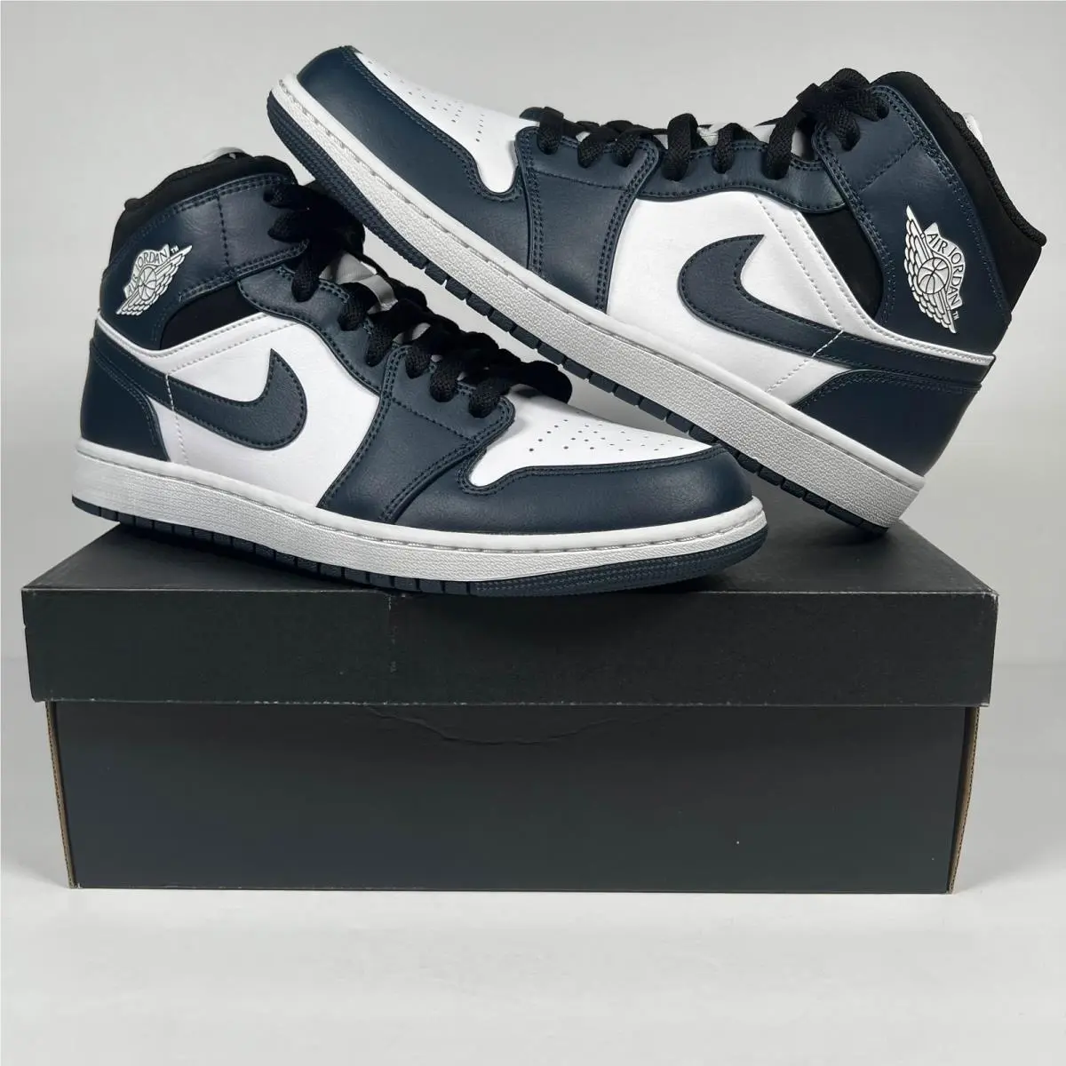 Nike Air Jordan 1 Mid Armory Navy White Black 554724-411 - Men`s Size 11