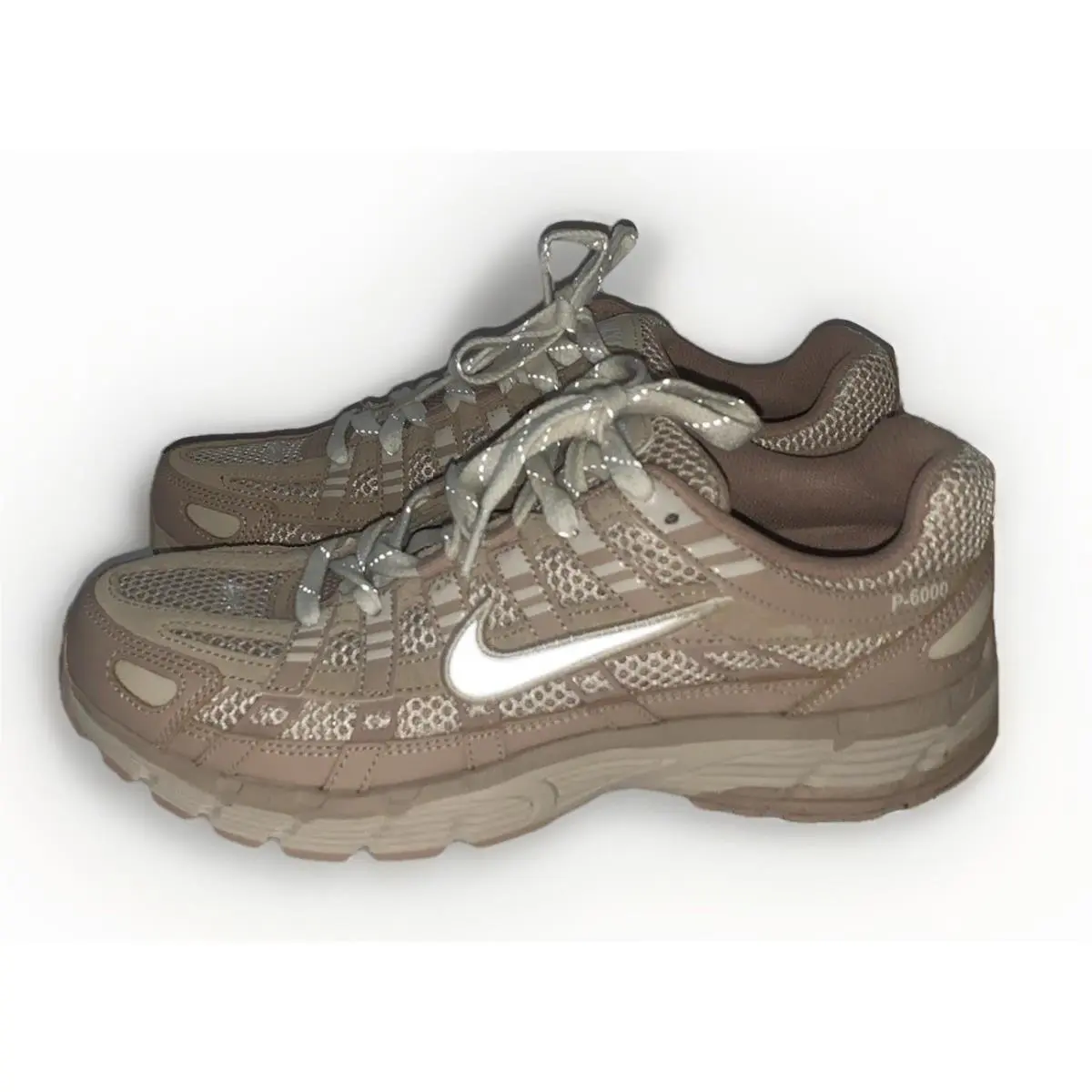 P-6000 Premium Hemp Womens Sneakers Size 9 by Nike