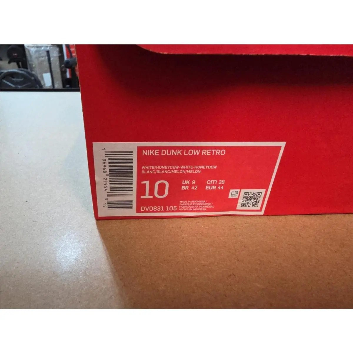 Nike shoes - Nike Dunk Retro Low - Dunk Retro Low - DV0831-105 - White 3