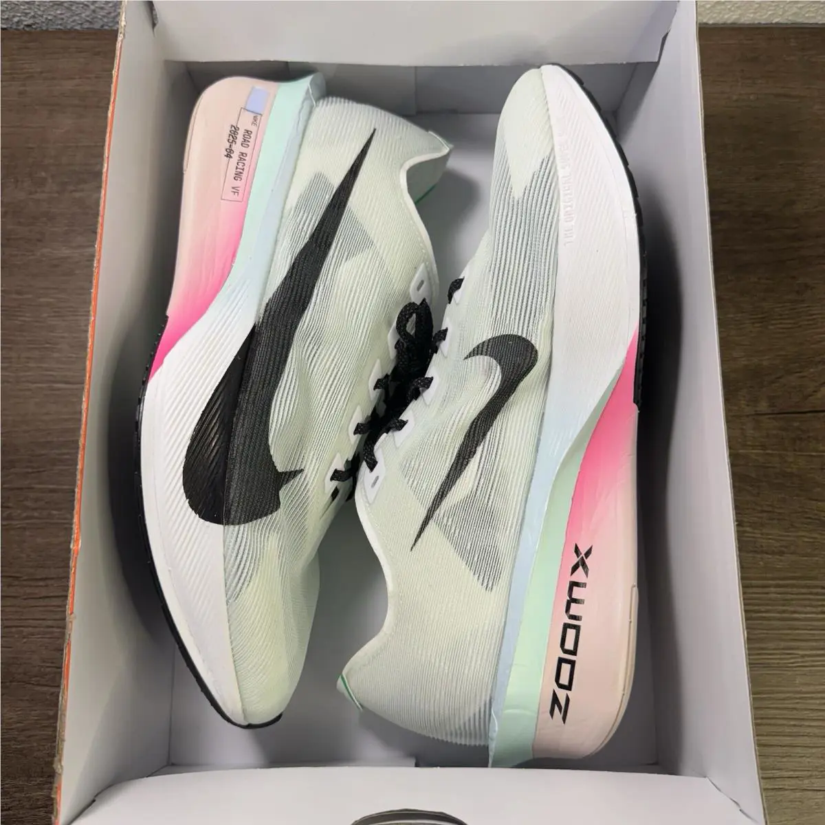 Nike shoes - Nike ZoomX VaporFly Next% 4 - HF6414-101 - White 1