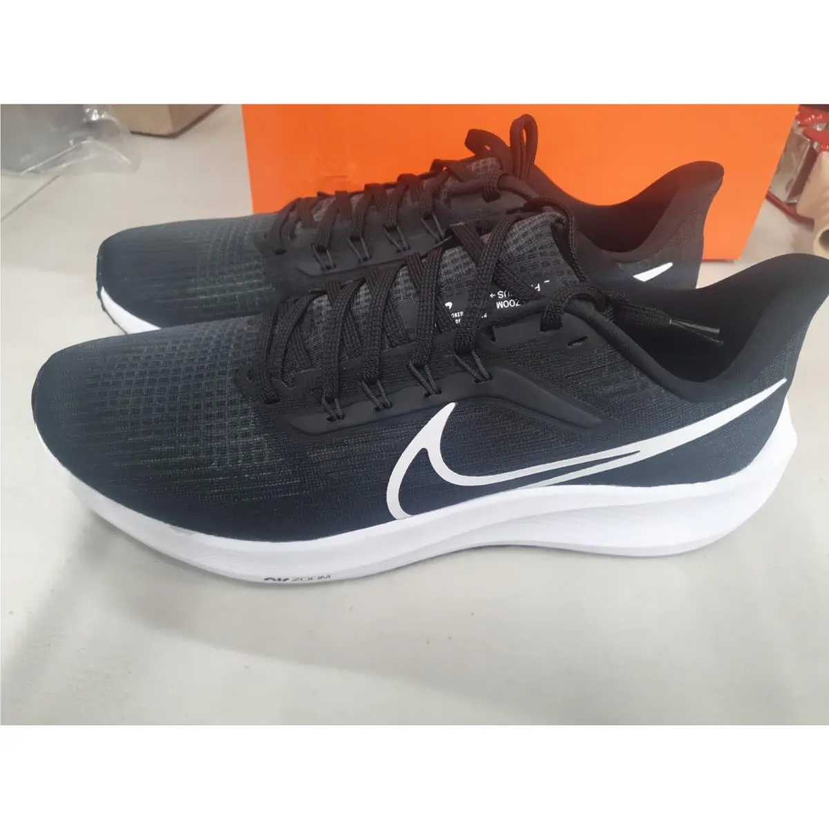 Air Zoom Pegasus 39 Black Dark Smoke Grey Men`s Size 11 White DH4071 001 by Nike