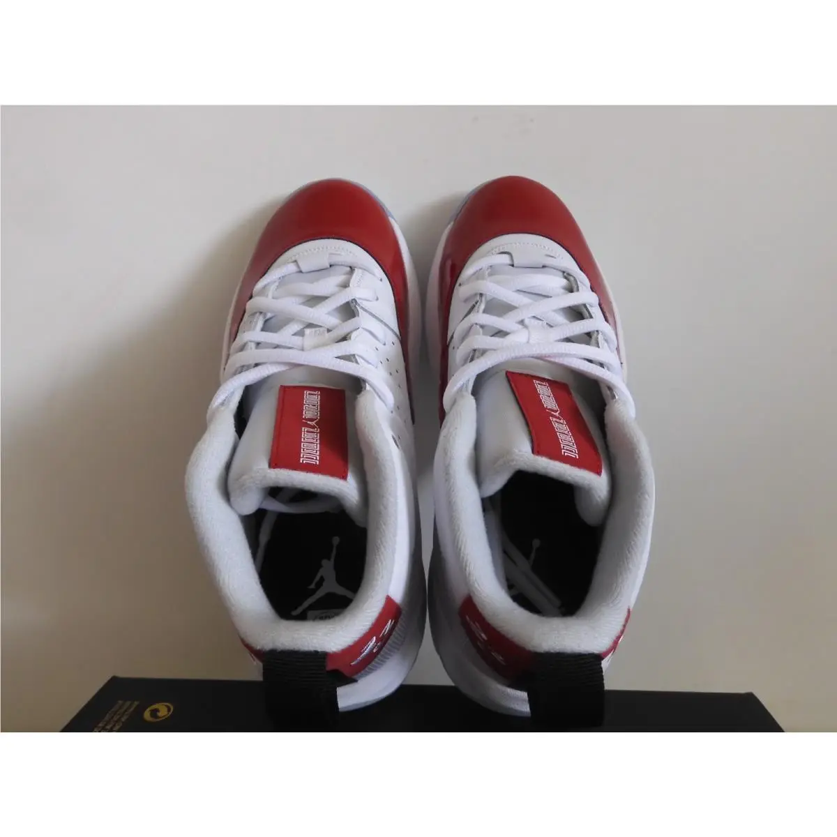 Nike shoes - Jordan Max Aura - Max Aura - HQ2091-106 - White (UPC: 198481043064) 4