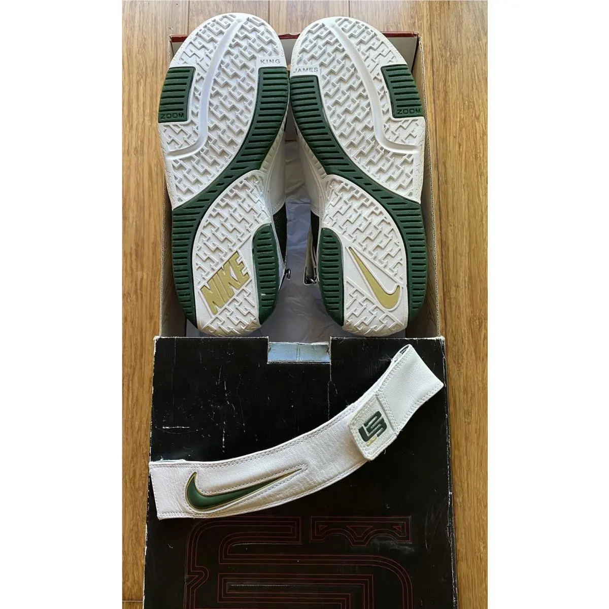 Nike shoes - Nike Zoom LeBron 2 - Zoom LeBron - BAM037-M22-C1 - White 10