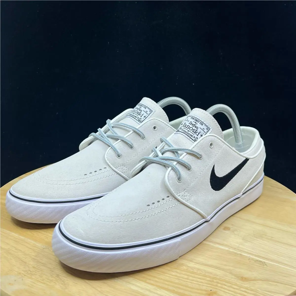 Nike shoes - Beige 0