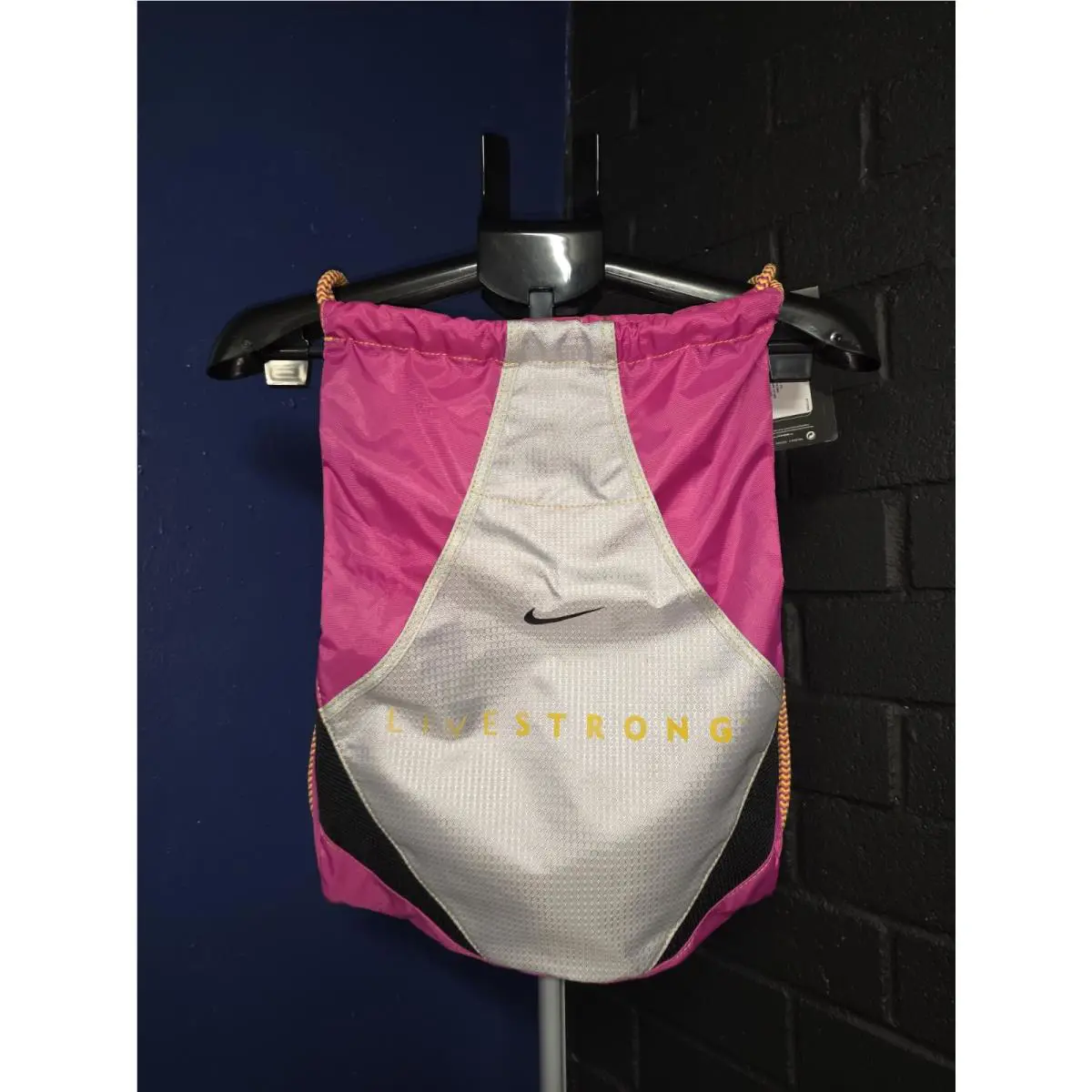 Nike Livestrong Team Training Gym Bag Gymsack Pink Backpack
