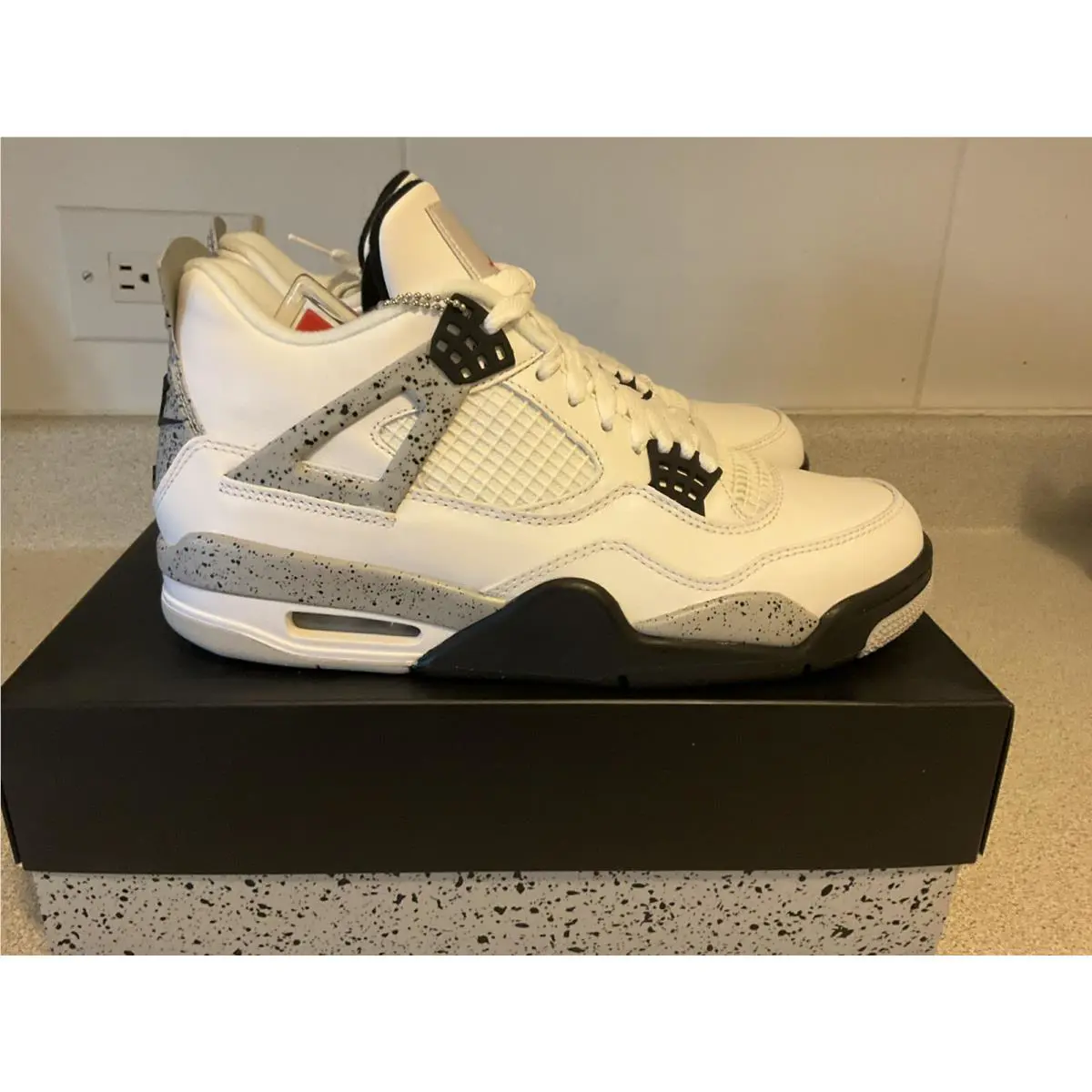 Nike shoes - Air Jordan 4 - Air - White 9