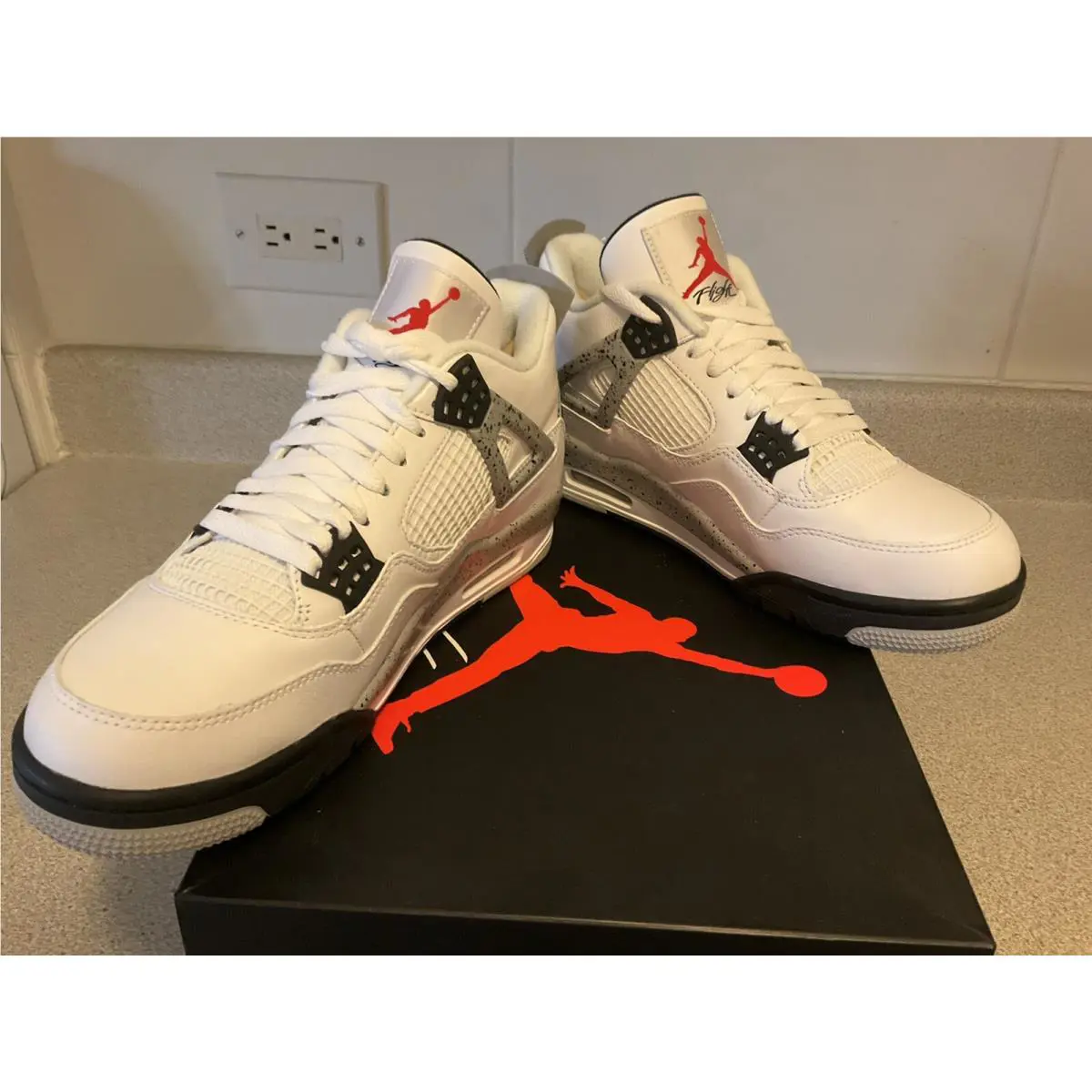 Nike shoes - Air Jordan 4 - Air - White 1