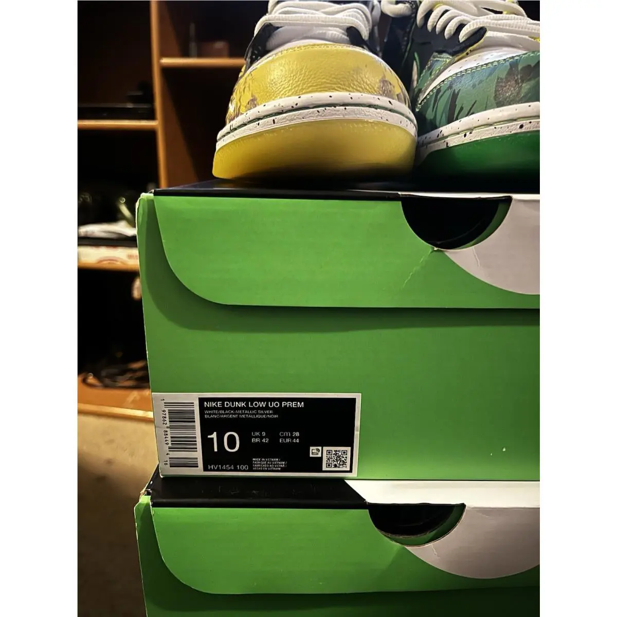 Nike shoes - Nike Dunk Low - Dunk Low - HV1454-100 - Multicolor, Manufacturer: White/Black/Metallic Silver/Apple Green (UPC: 197862884494) 3