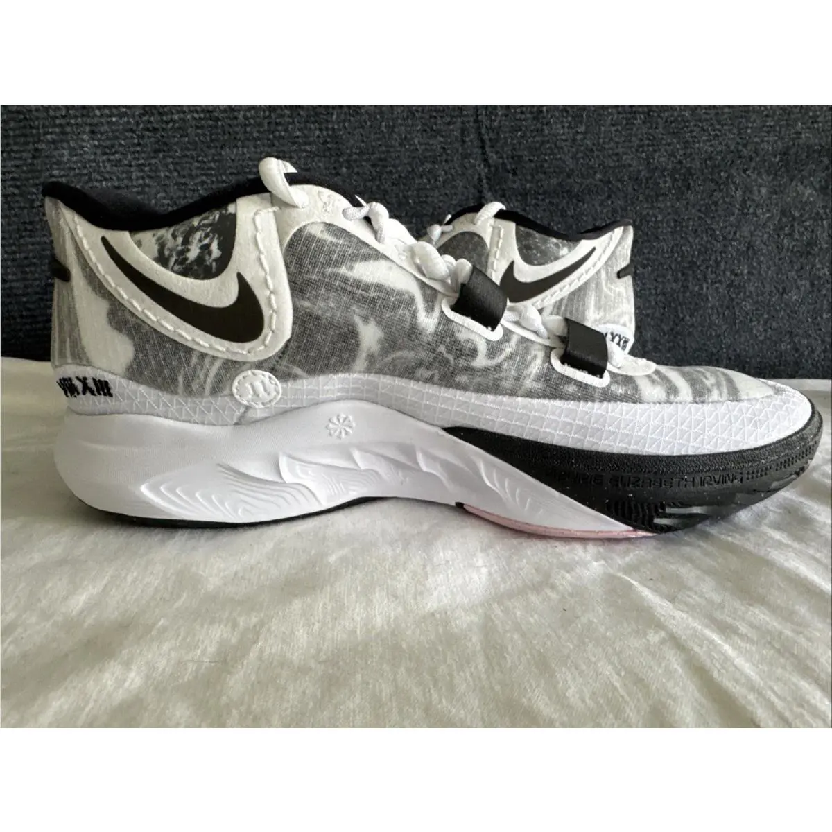 Nike shoes - Nike Kyrie 8 - Kyrie - White 1