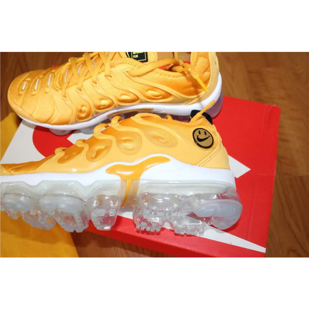Nike shoes - Nike Air Vapormax Plus - Air Vapormax Plus - Yellow (UPC: 195244543700) 5