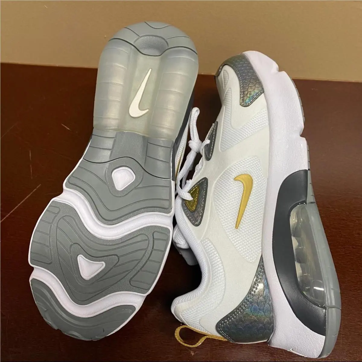 Nike shoes - NA - White 2