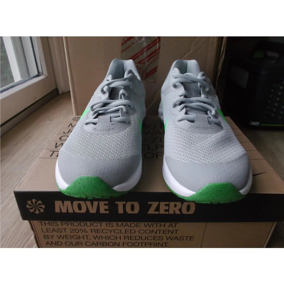 Nike shoes - Nike Revolution 6 - Revolution - DD1096009 - LT Smoke Grey/Green Strike (UPC: 195244180776) 4