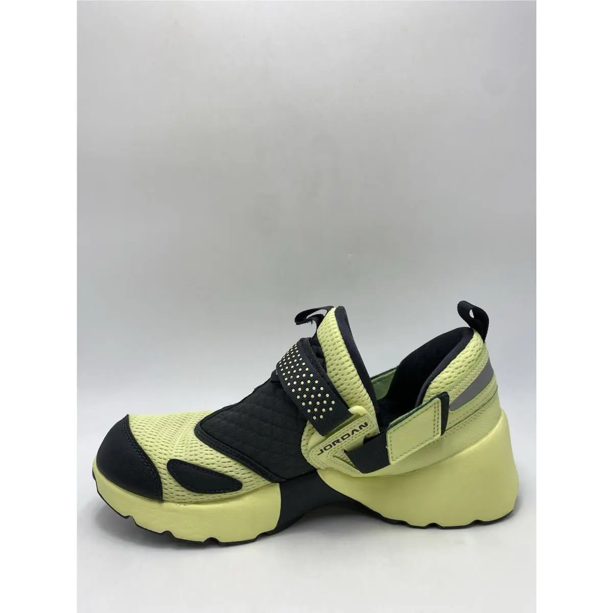 Nike shoes - Jordan Trunner LX - Trunner - HQ2164-302 - Green (UPC: 198481040858) 1