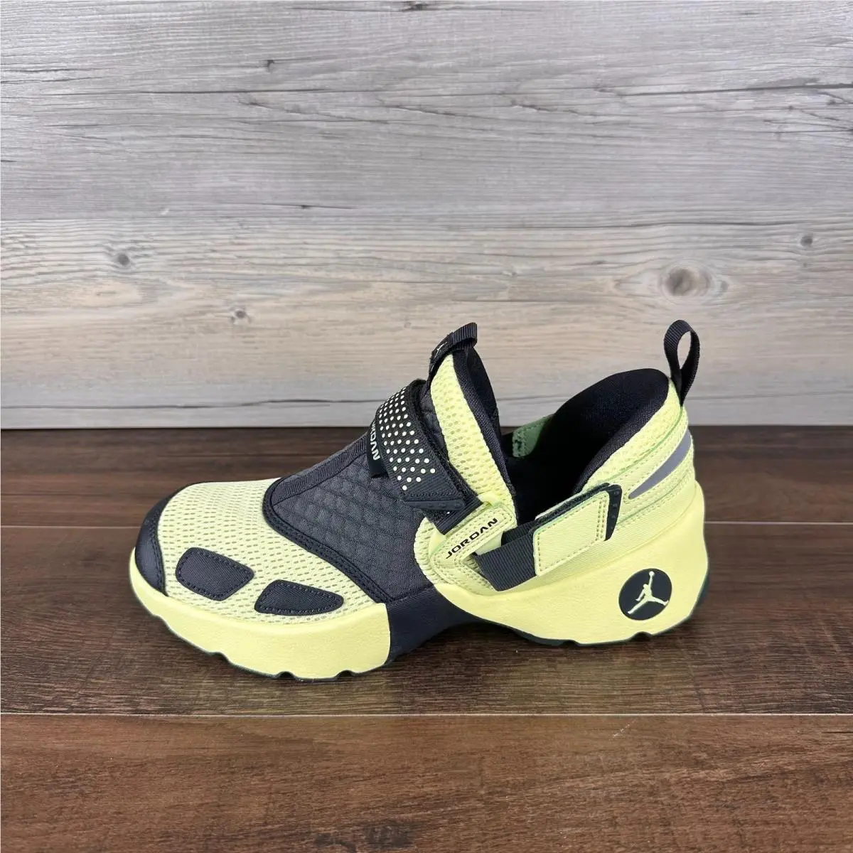 Nike shoes - Jordan Trunner LX - Trunner - HQ2164-302 - Green (UPC: 198481040858) 0