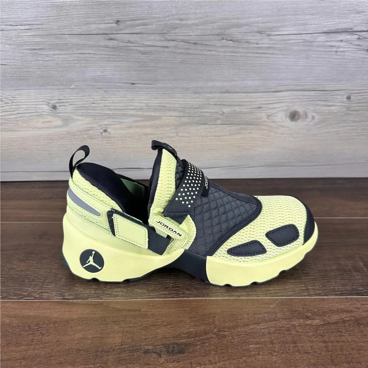 Nike shoes - Jordan Trunner LX - Trunner - HQ2164-302 - Green (UPC: 198481040858) 1