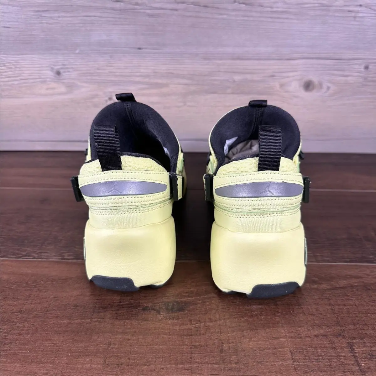 Nike shoes - Jordan Trunner LX - Trunner - HQ2164-302 - Green (UPC: 198481040858) 3