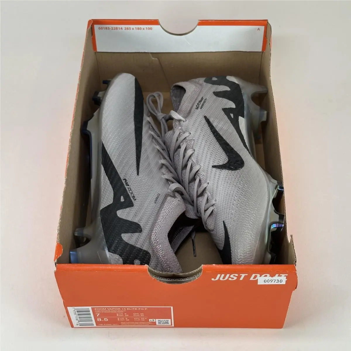 Nike shoes - Nike Legend - Legend - HF4396-001 - Gray 10