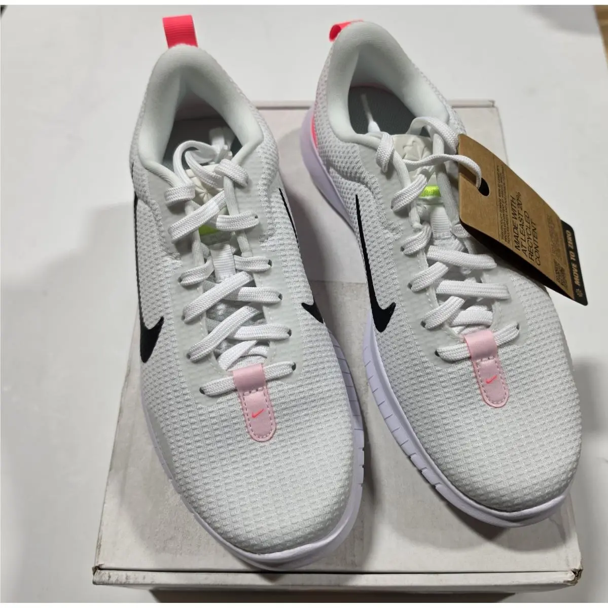 Nike Flex Experience RN 12 White/black/hot Punch Women`s 6.5 Running DV0746-102