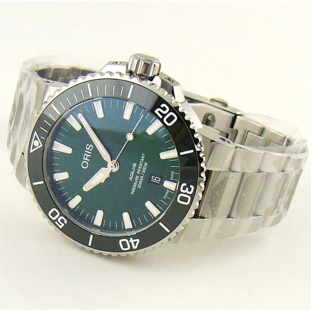 2025 Oris Aquis Date Green Dial 43.5mm 01 733 7730 4157-07 8 24 05PEB