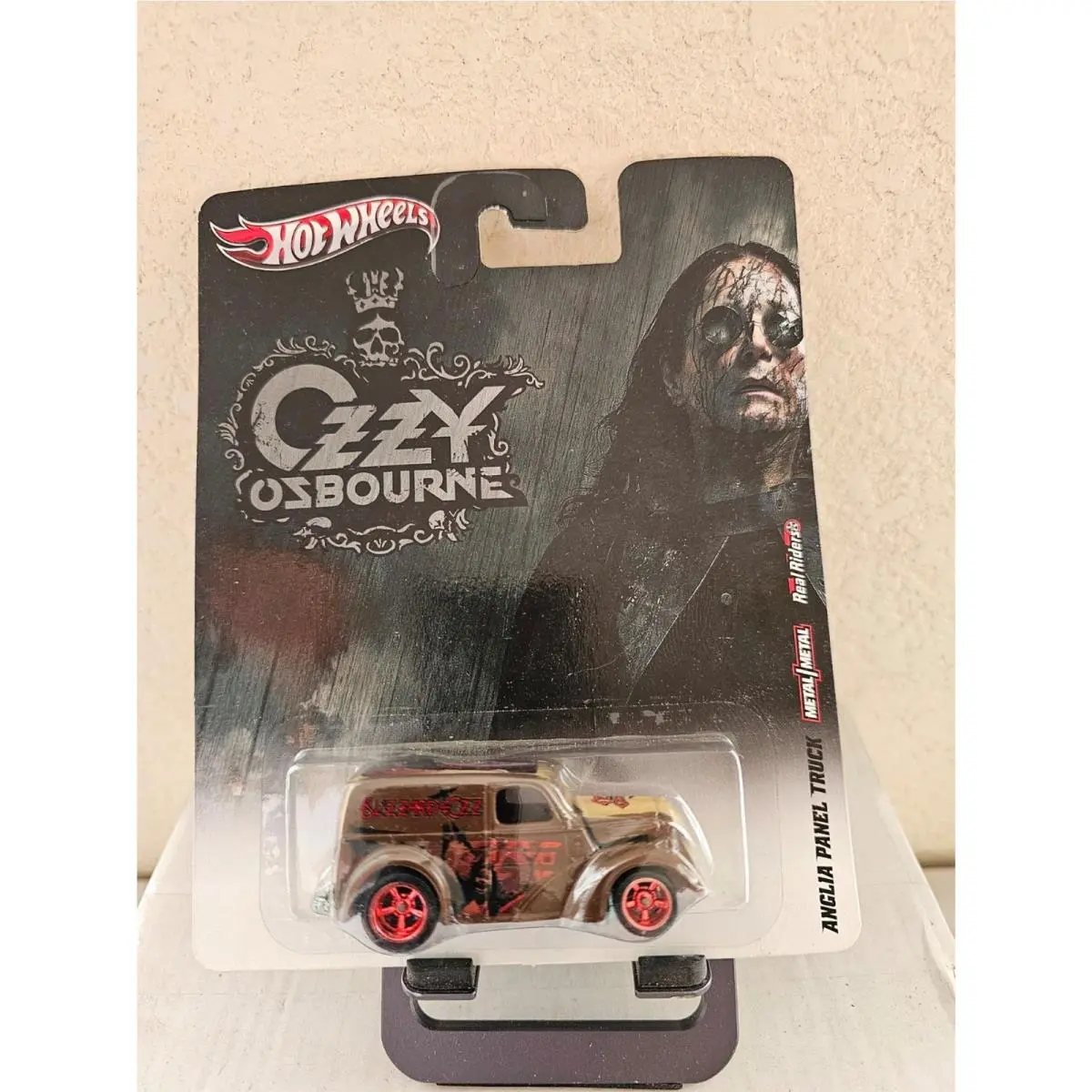 Hot Wheels Ozzy Osbourne Anglia Panel Truck Real Riders P72