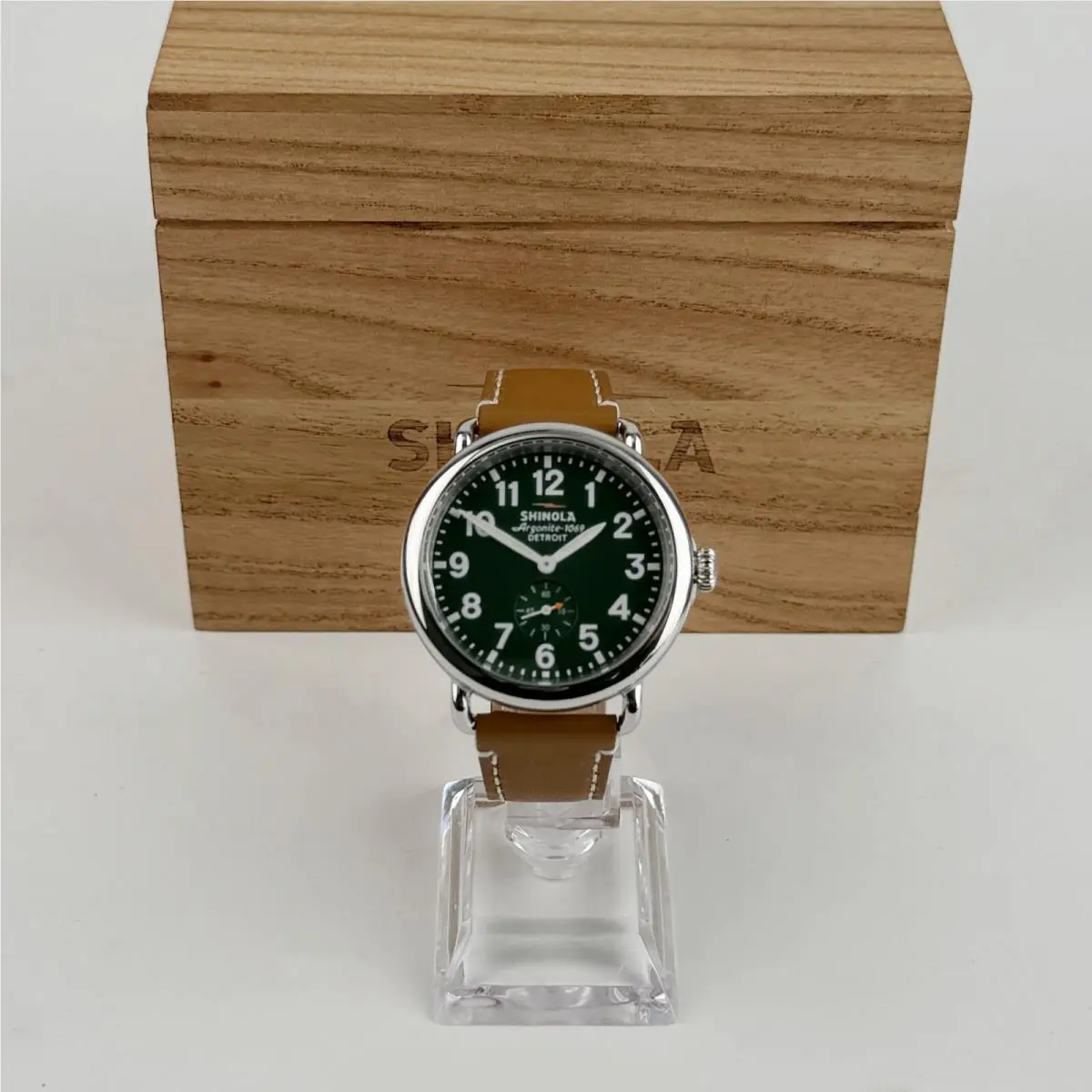Shinola The Runwell Men`s 41mm with Tan Leather Strap Chronograph Quartz Watch