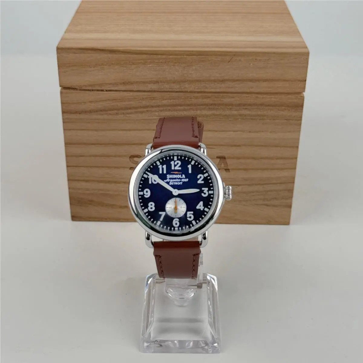 The Runwell Men`s Watch 41mm with Leather Strap Midnight Blue Dial by Shinola