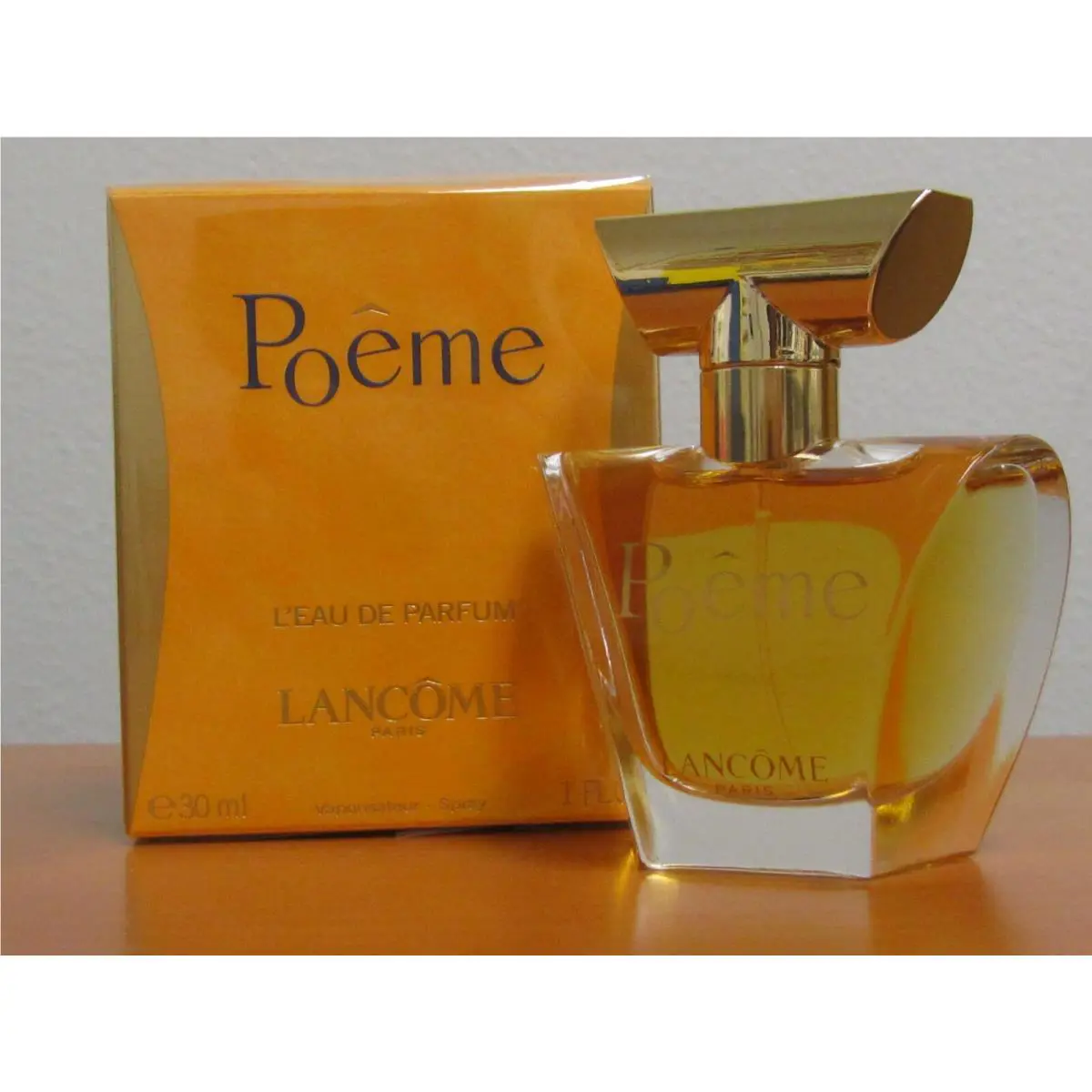 Poeme By Lancome Perfume Women 1. oz / 30 ml L`eau de Parfum Spray