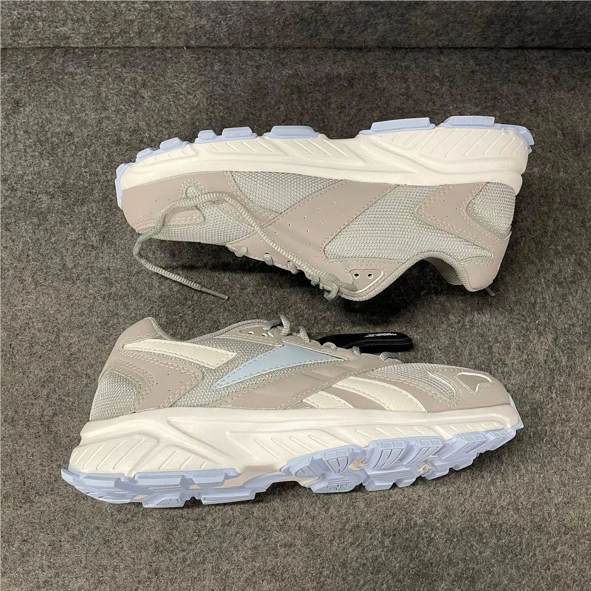 Reebok shoes - vs-168018 - vs-168018 - Gray (UPC: 690774552760) 0