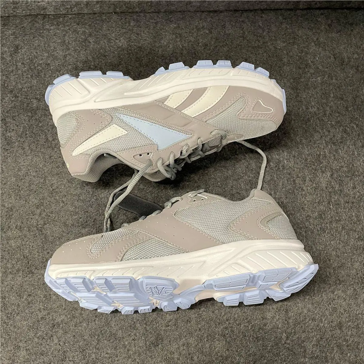 Reebok shoes - vs-168018 - vs-168018 - Gray (UPC: 690774552760) 1