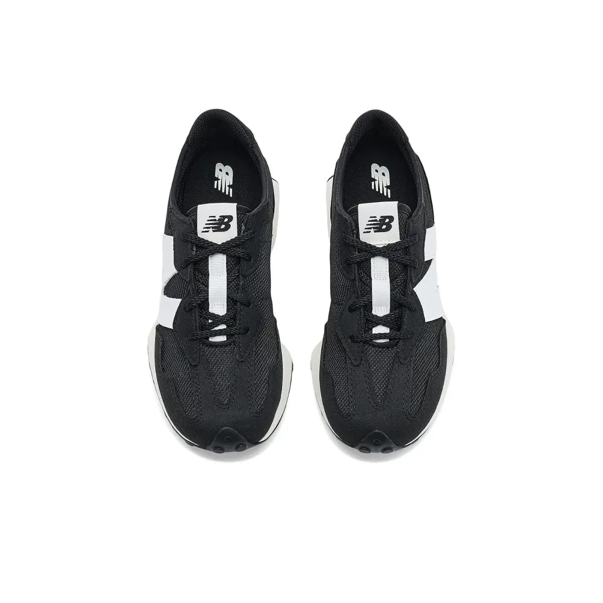 New Balance shoes - Black/White 7