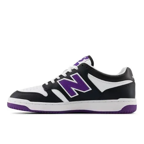 New Balance shoes  - Black/White 4