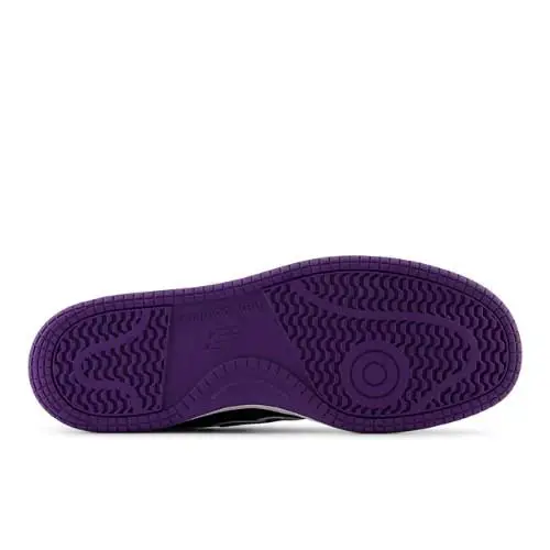 New Balance shoes  - Black/White 6