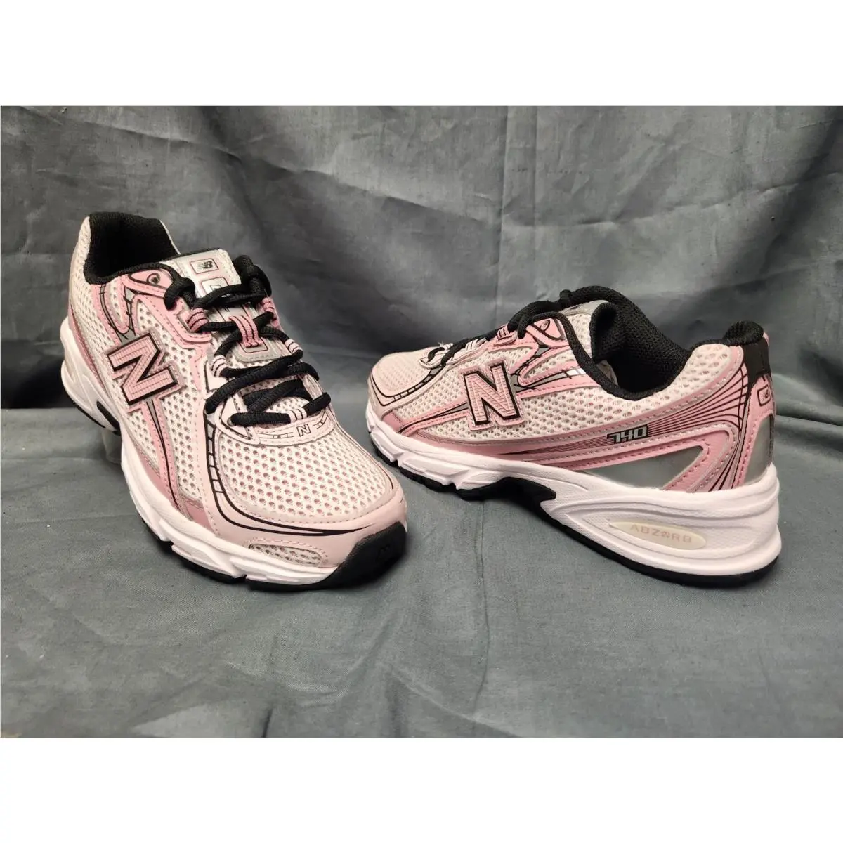 New Balance Girls 740 Sneakers GR740DK Mesh White Pink Size 6.5
