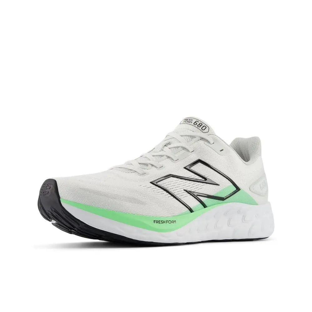 Mens New Balance Fresh Foam 680v8 M680RH8 Sz 9.5 Medium - White