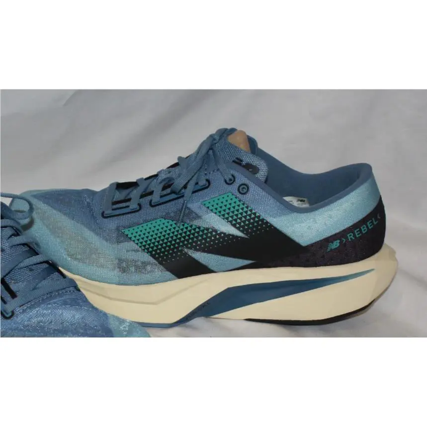 New Balance shoes  - Blue 2