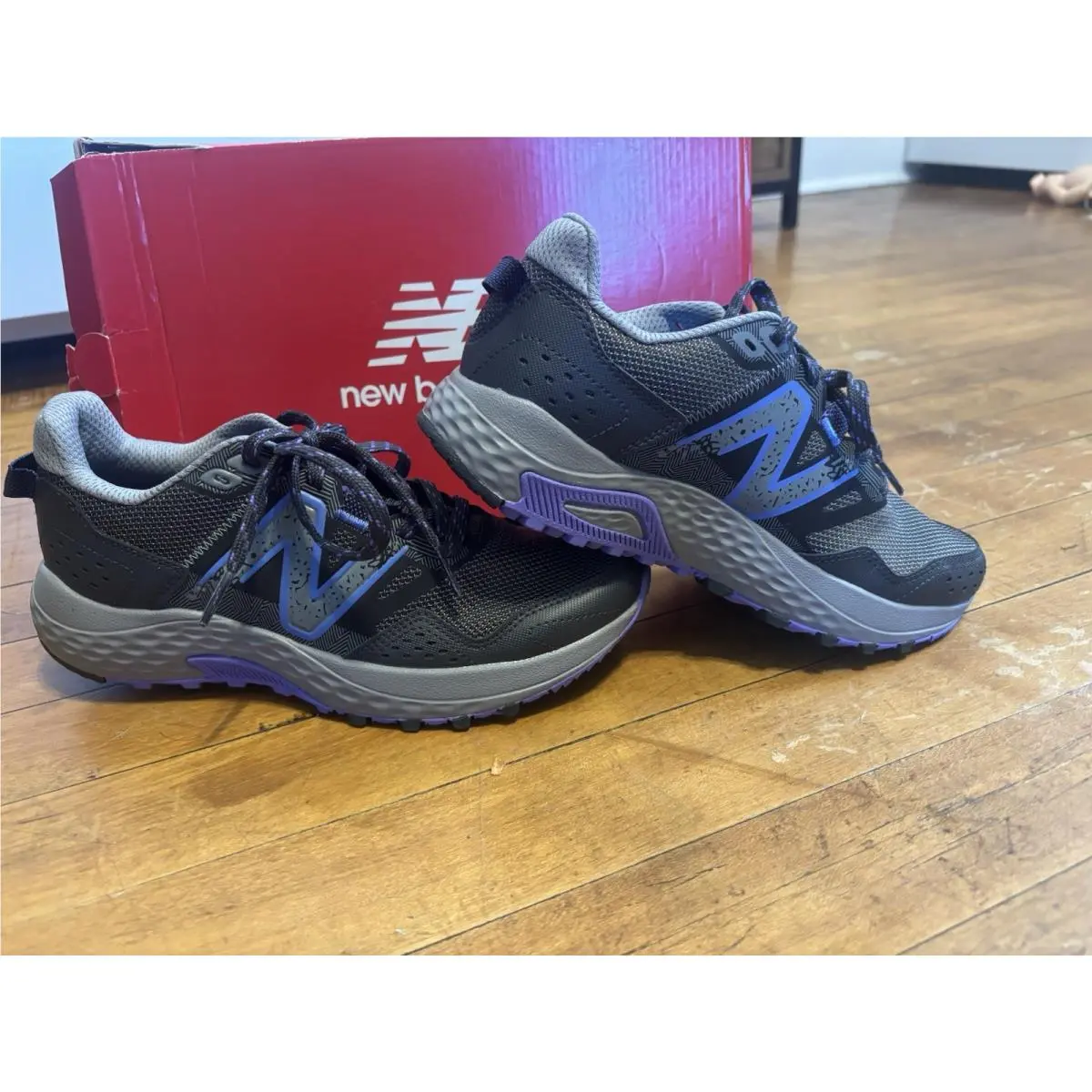 New Balance 410v8 Trail Running Sneakers Womens 6 Gray Purple Black WT410LQ8