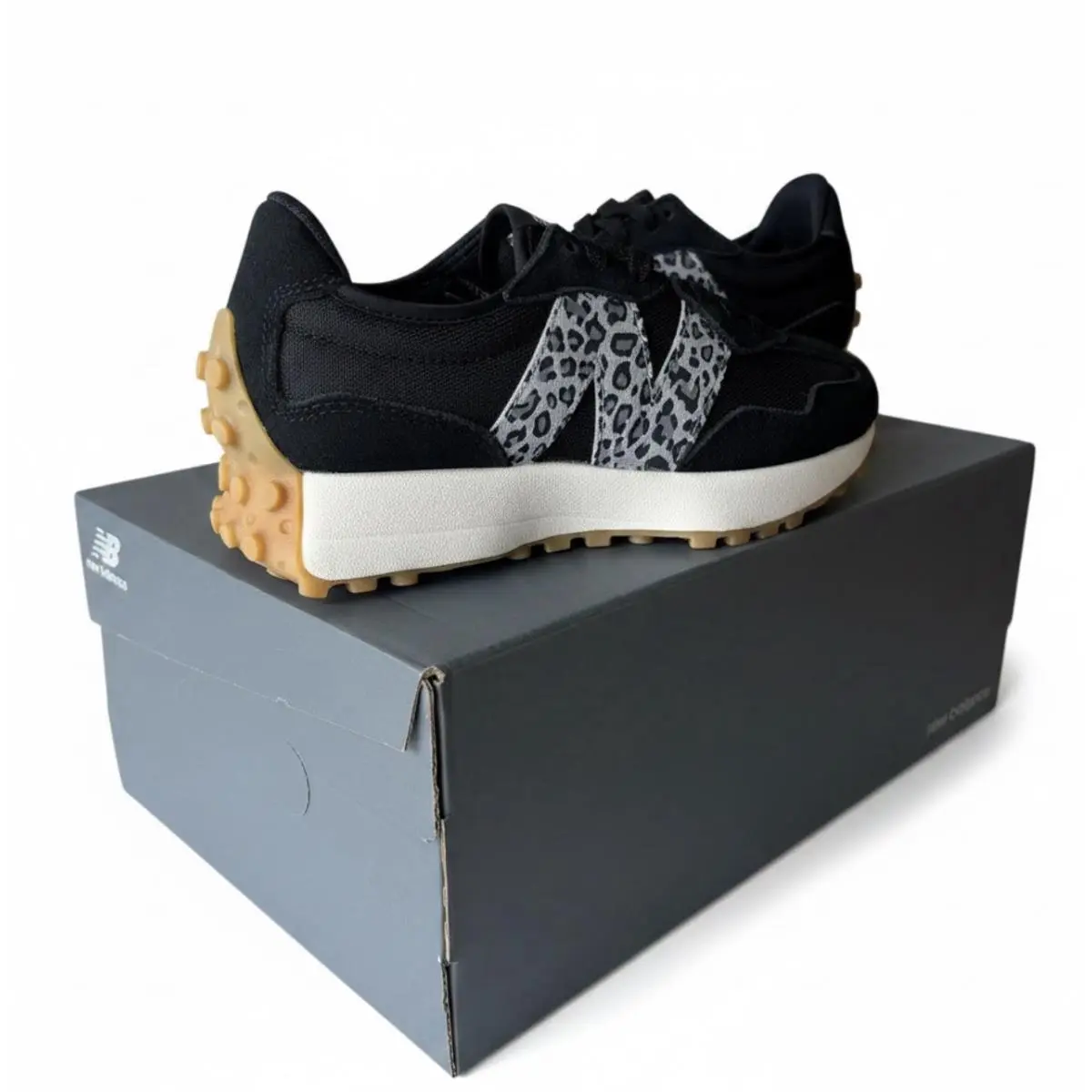 New Balance shoes - New Balance 327 - WS327LPC - Black 9