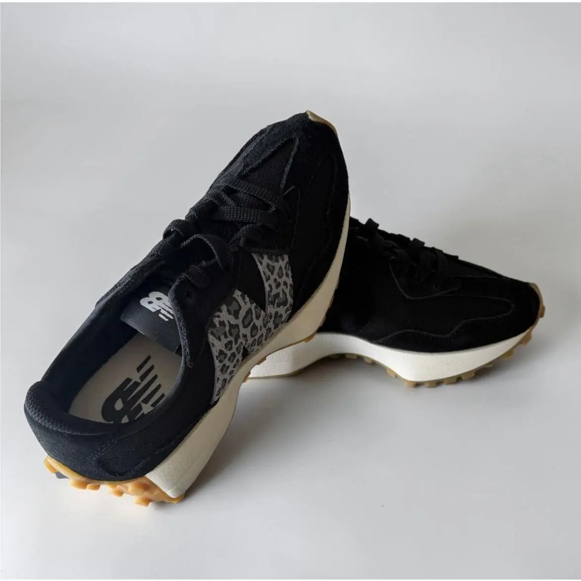 New Balance shoes - New Balance 327 - WS327LPC - Black 0