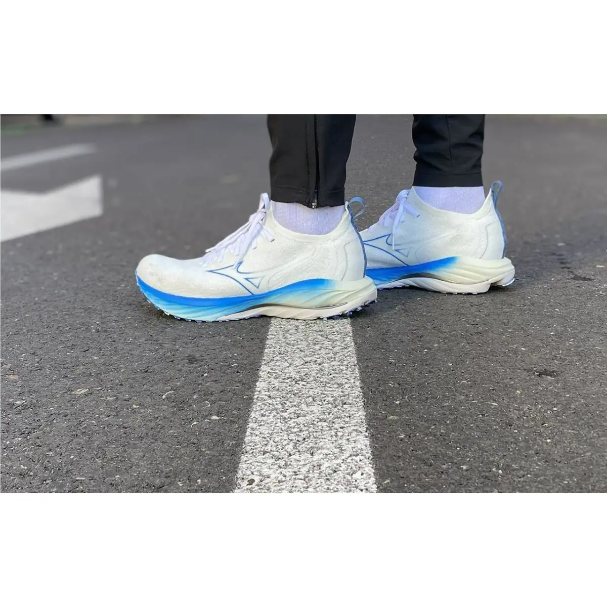 Mizuno shoes - Mizuno Wave Neo Wind J1GD227821 - J1GD227821 - White / Blue 11
