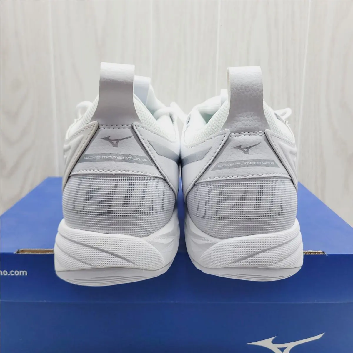 Mizuno shoes - Mizuno Wave Momentum 2 - Wave Momentum - White (UPC: 830031948695) 3