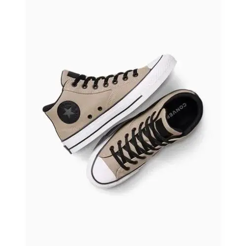 Converse shoes - Cargo 9