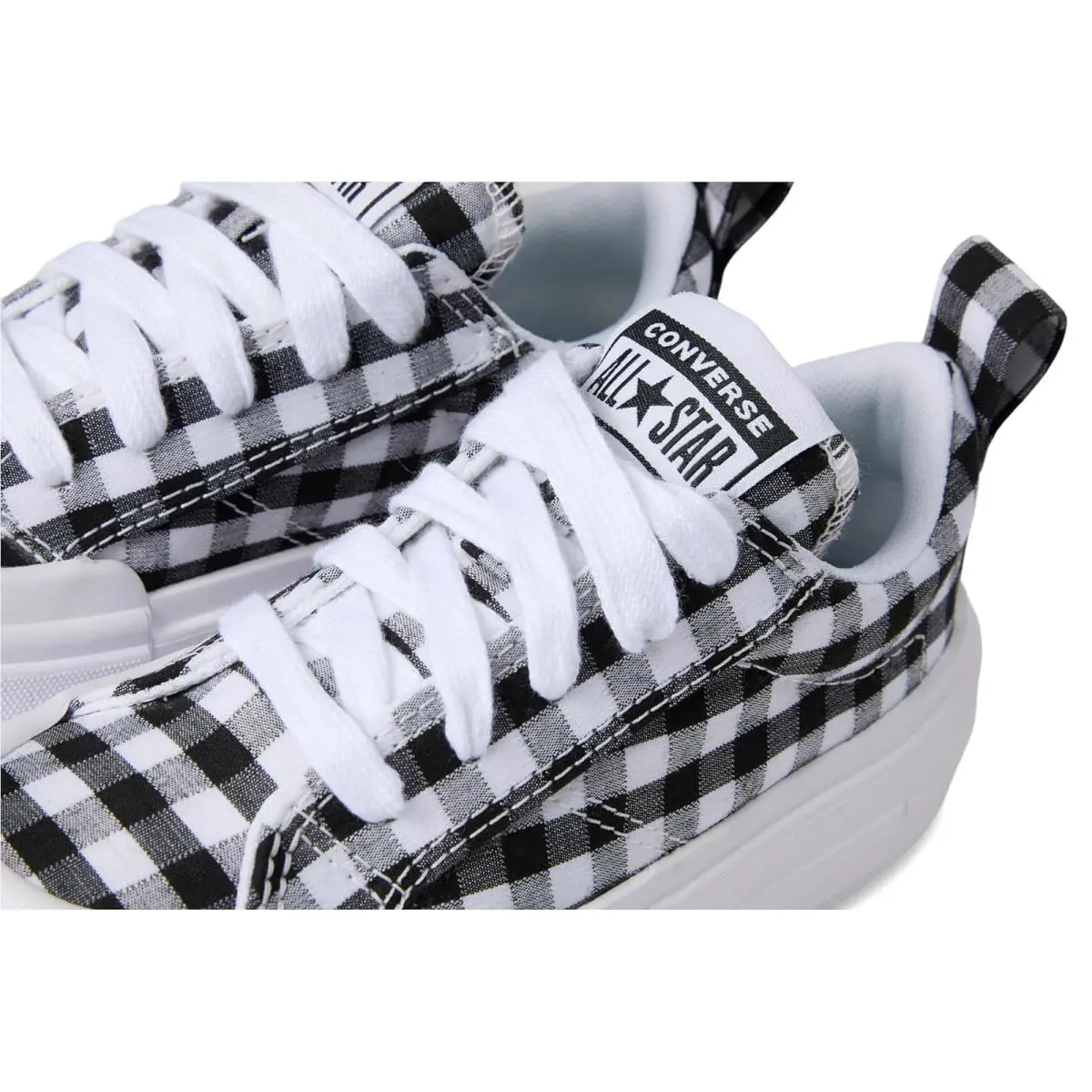 Converse shoes - White/Black/White 11