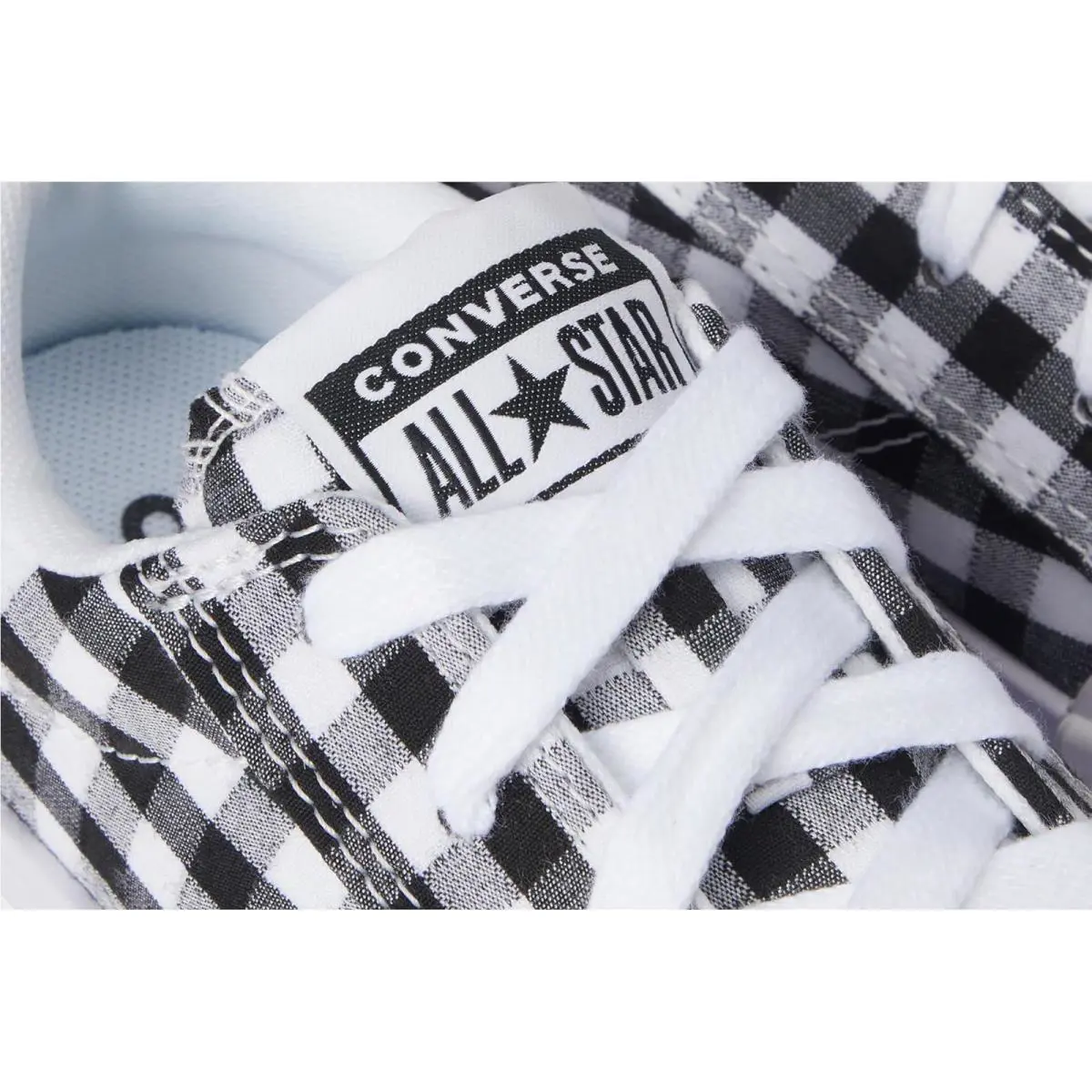 Converse shoes - White/Black/White 11