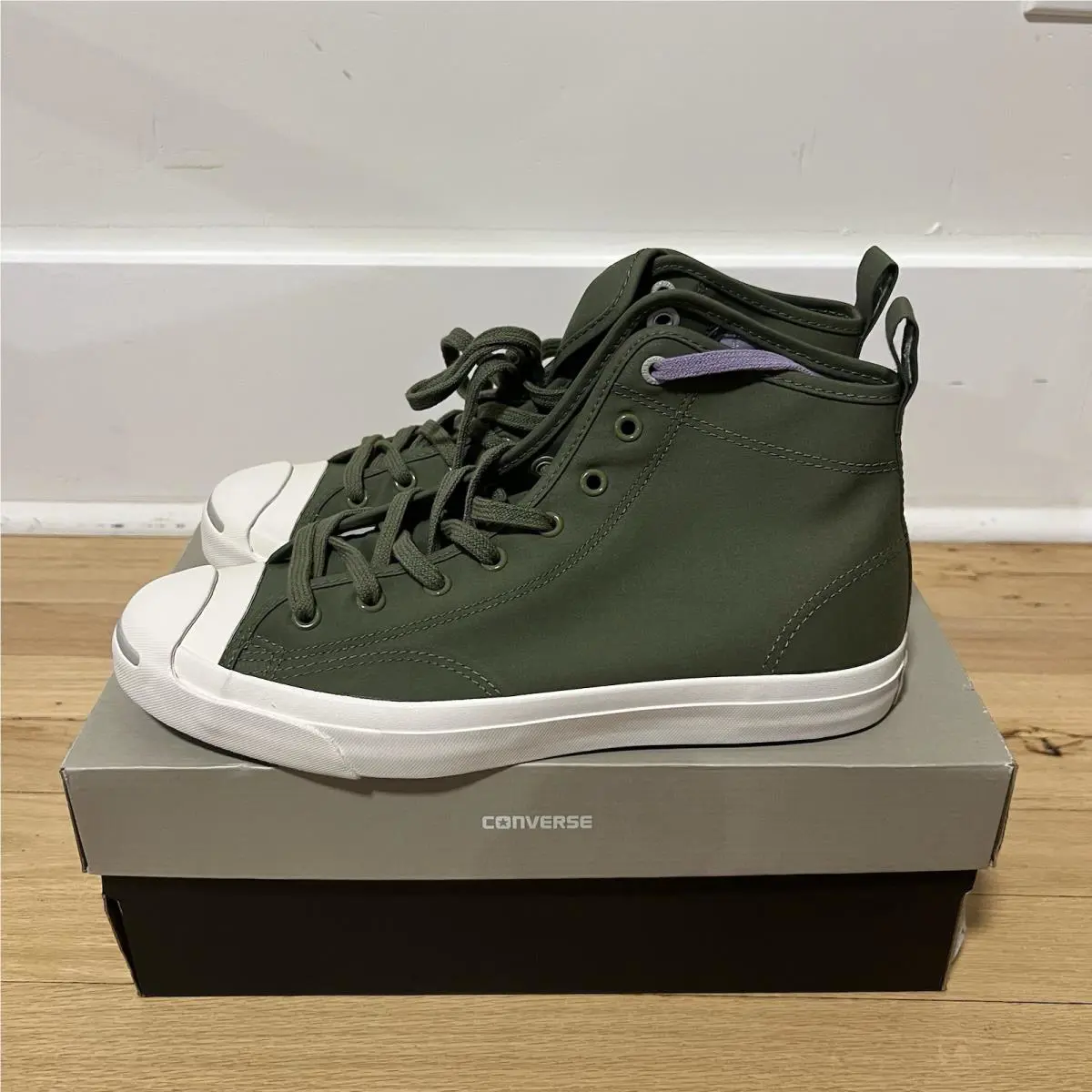 Converse shoes - Green 1